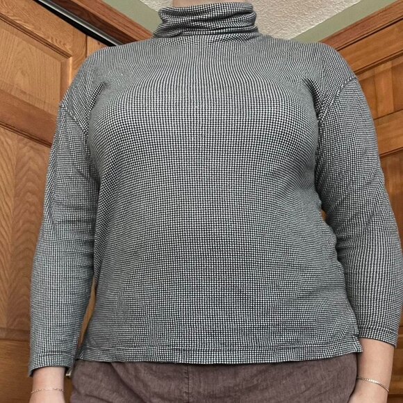 Jones New York Black and White Patterned Turtleneck Sweater - Picture 1 of 3
